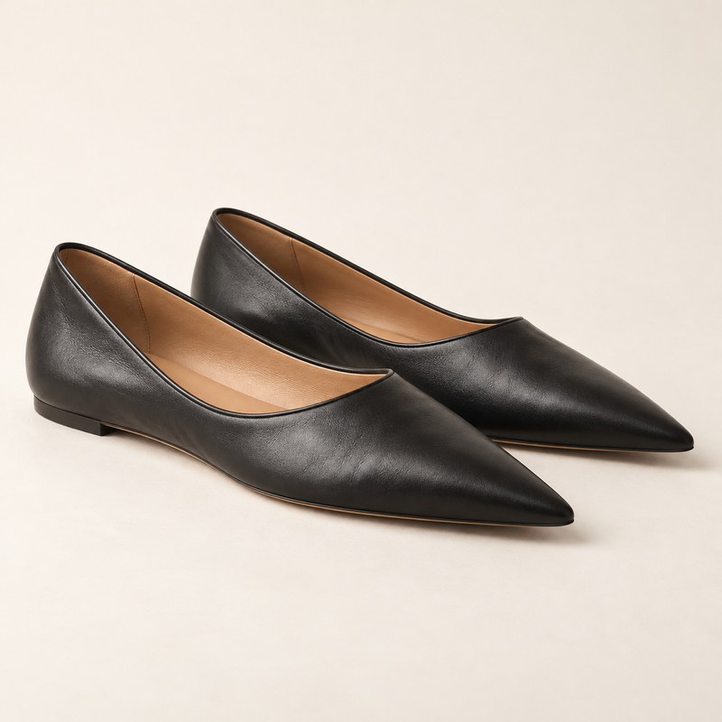 Luna Slipper / Black Leather — Иллюстрация, созданная ИИ